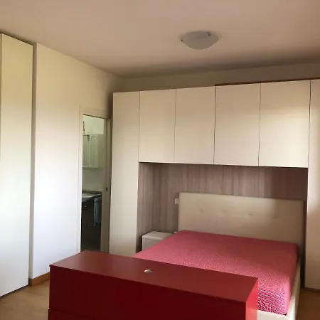 Apartment Kamchu With Terrace Near Metro Con Vista Rome