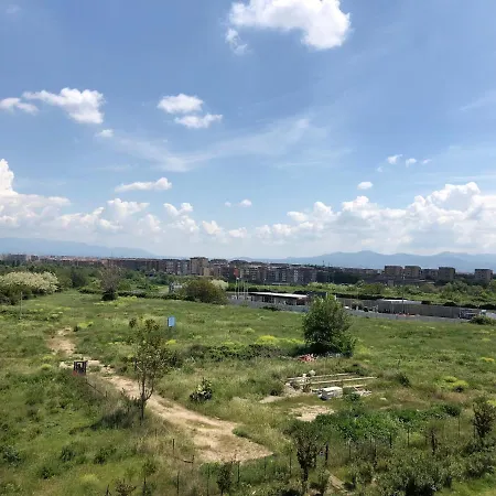 Apartment Kamchu With Terrace Near Metro Con Vista